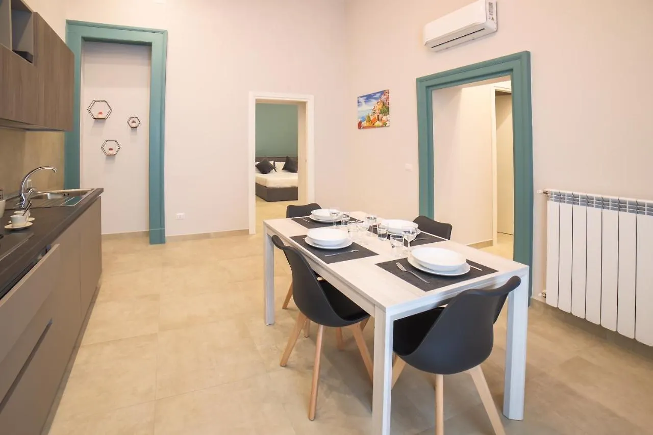 Dimora Museo Apartment Naples 0*,